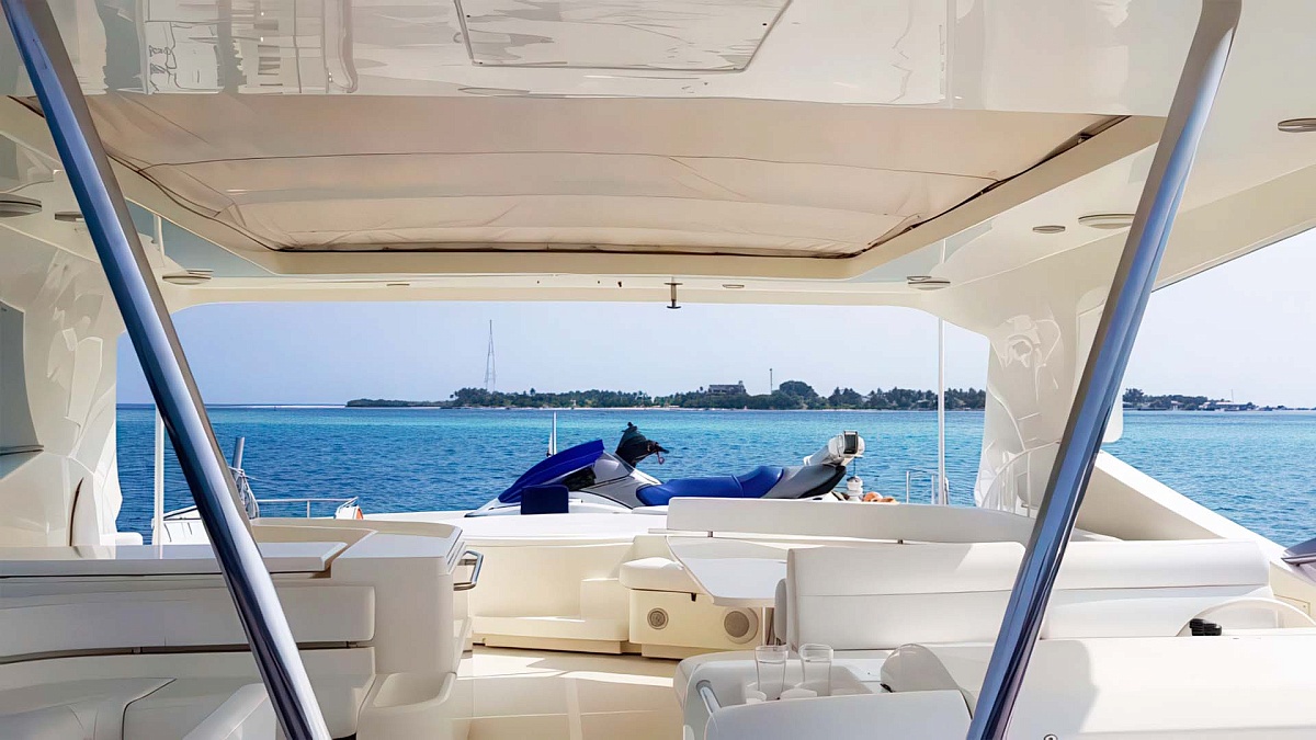 Аренда яхты Ferretti 881 Samara на Мальдивах